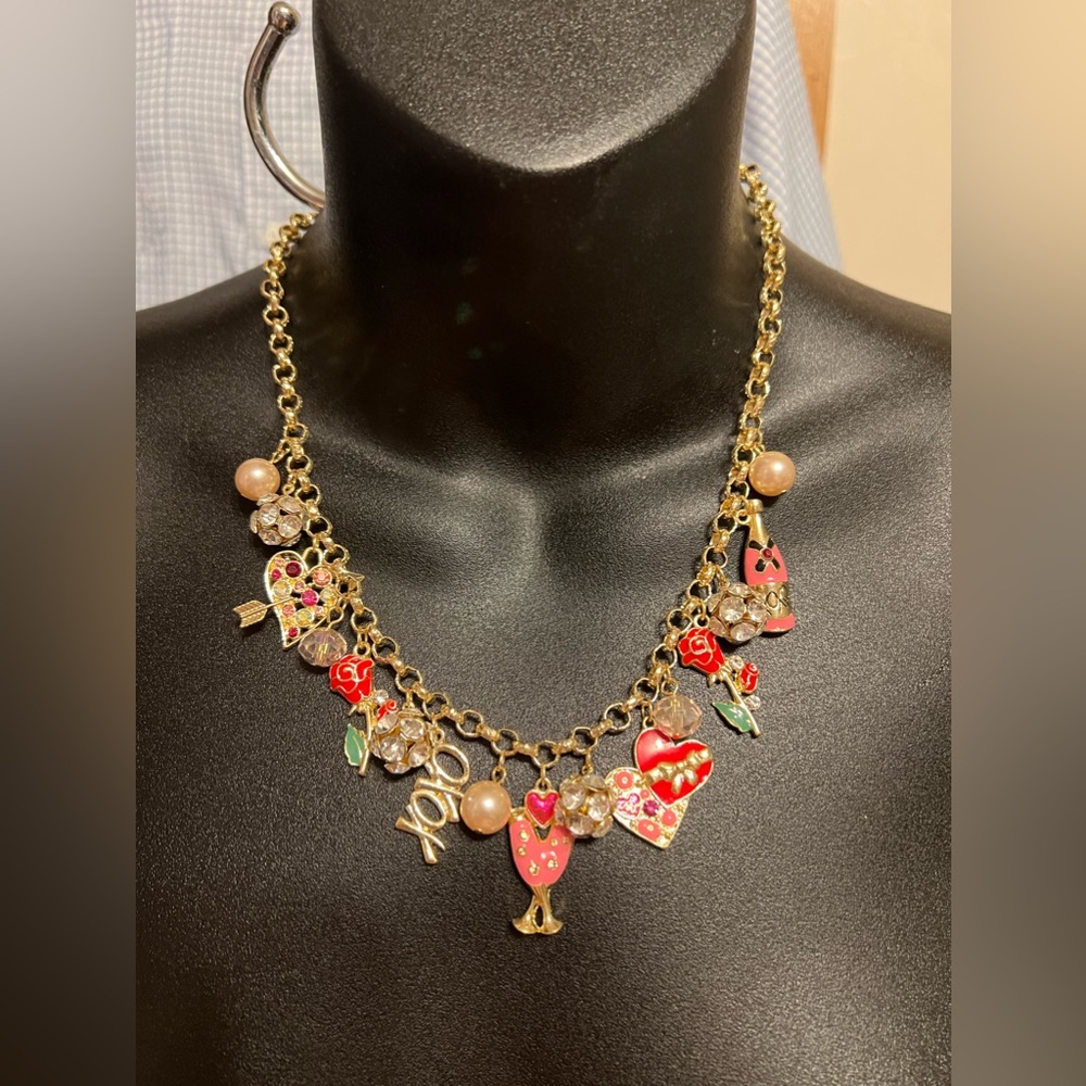 Love necklace